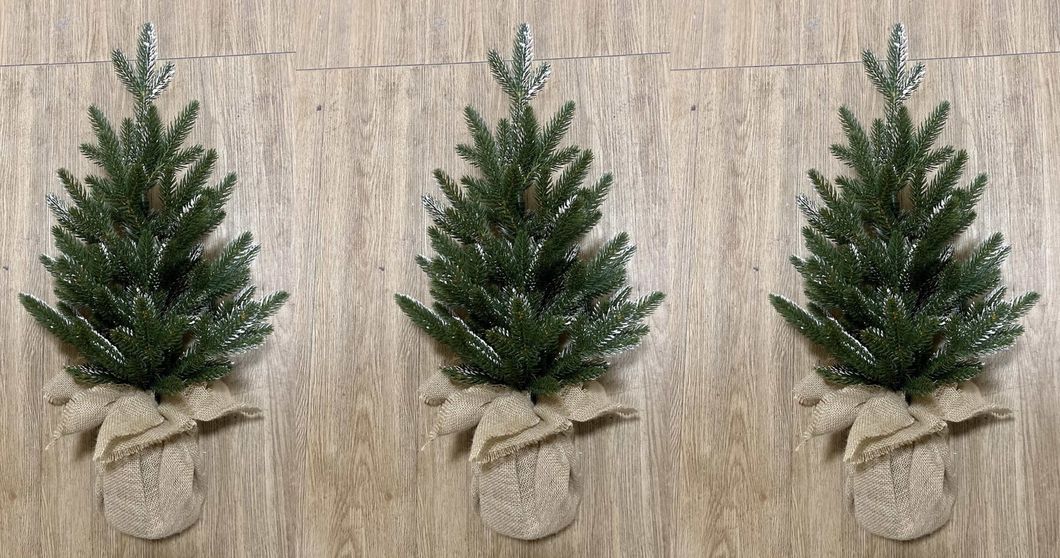 60cm Christmas Wreaths with Pinecone Golden Balls Bow Tie Golden Fruits