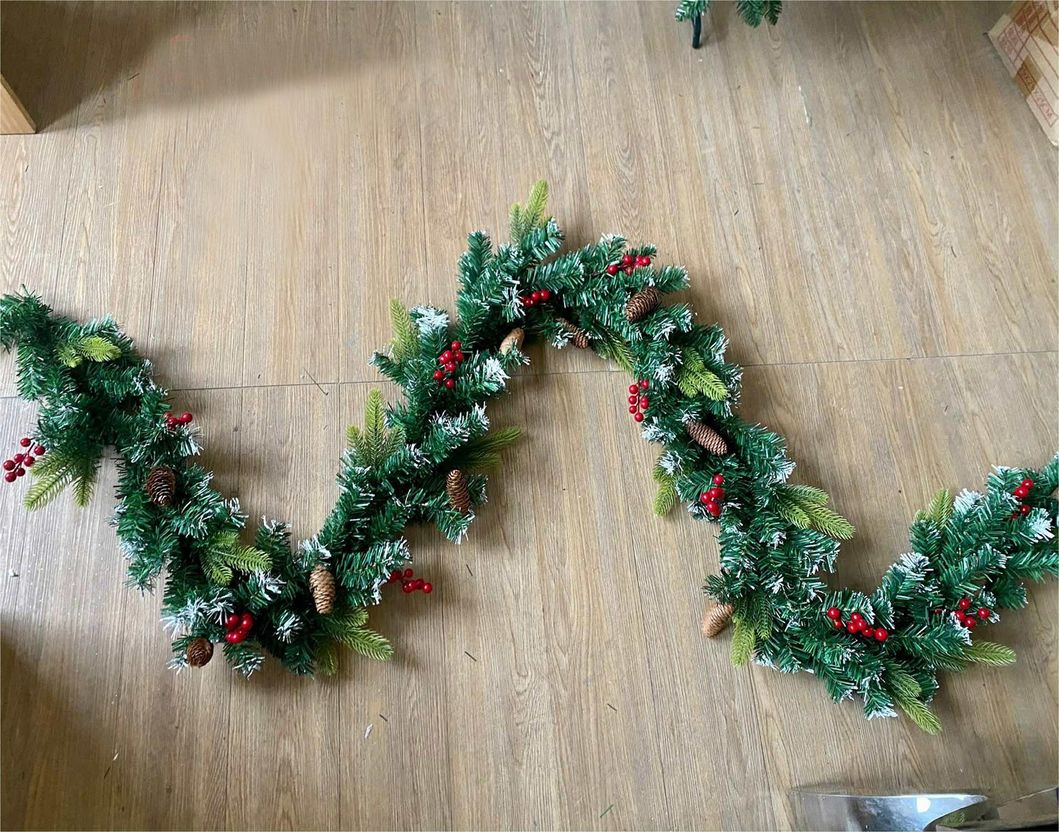 60cm Christmas Wreaths with Pinecone Golden Balls Bow Tie Golden Fruits