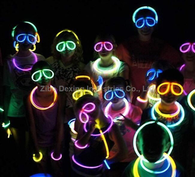 656PCS Party Pack Glow Sticks In The Dark