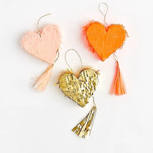 Candy Box- Heart Pinata for Party Favor Piantas 2021 New Product
