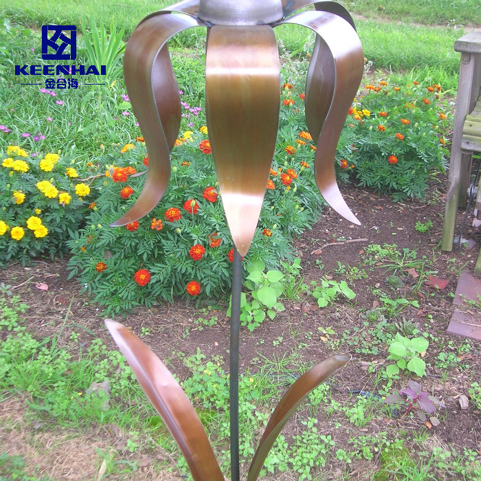 Custom Engineering Stainless Steel Sculpture in Metal Crafts