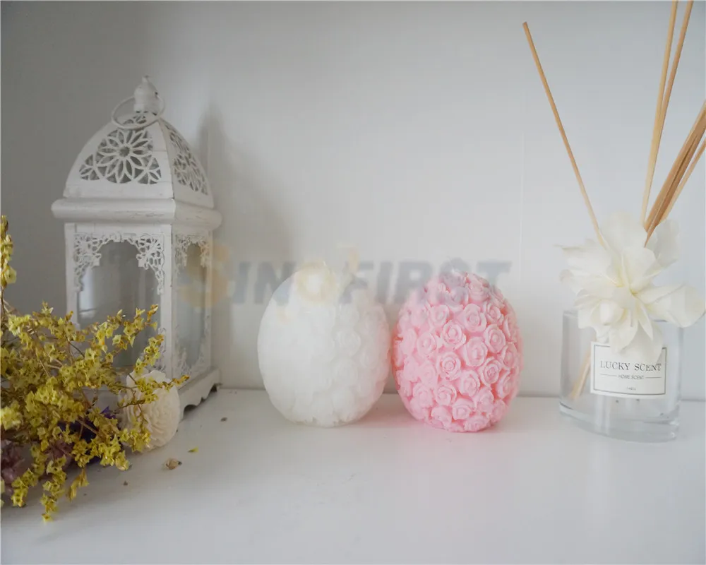 Elegant White and Pink and Ball Wedding Favors Candles