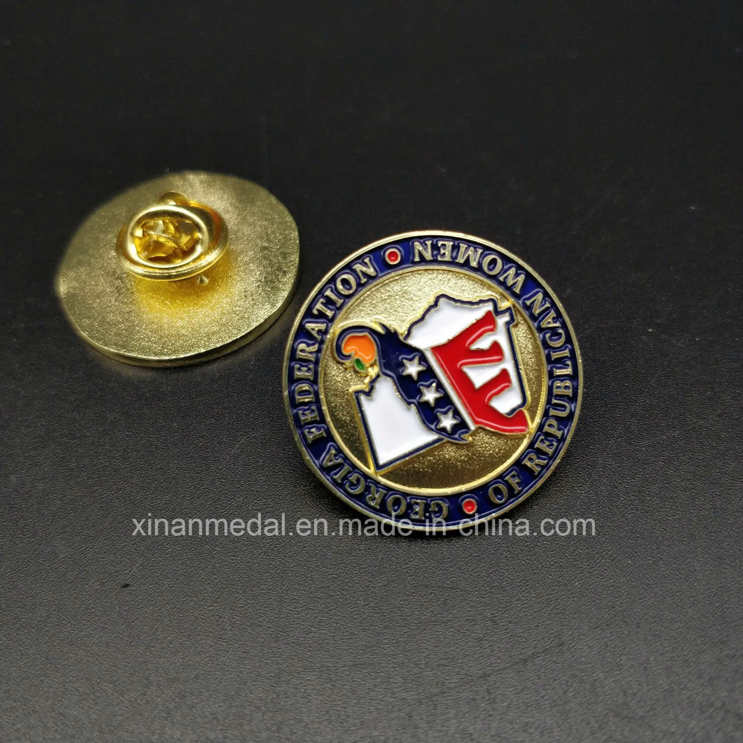 Factory Wholesale Custom Enamel 3D Gold Souvenirs Badge Pins
