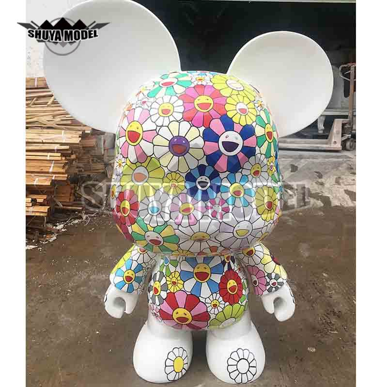 Hand Crafted Good Quality Electroplate Street Pop Art Shopping Mall Decoration Kaw Rabbit Statue