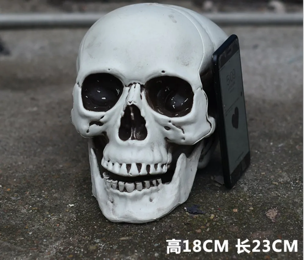 Holiday Decoration Halloween Props That Resemble Skulls