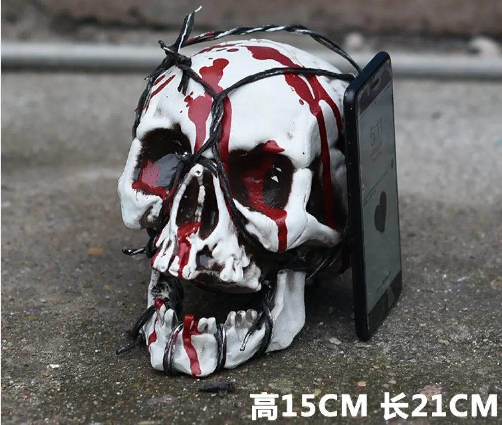 Holiday Decoration Halloween Props That Resemble Skulls