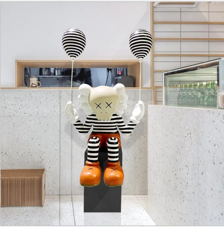 Hot Sale 1: 1 Realistic Large Size 4 FT Standing Kaw Street Art Statue