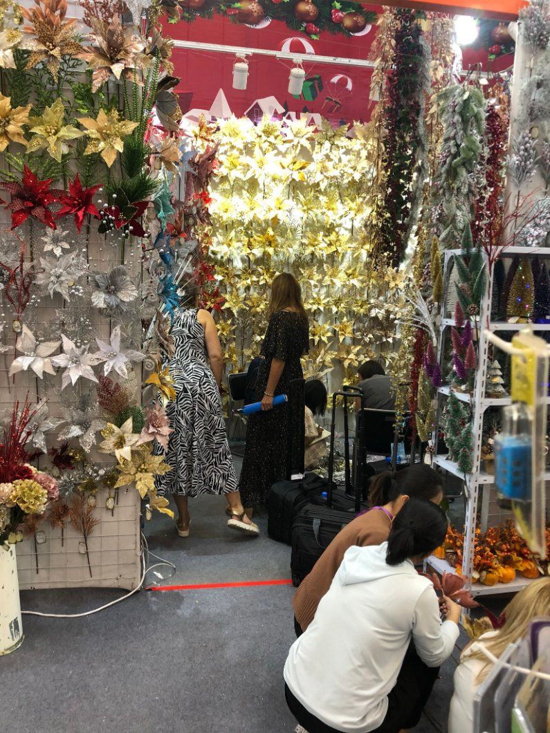 Hot Sale Beautiful Christmas Decoration Christmas Tree Home Wedding Decoration Gift Glitter