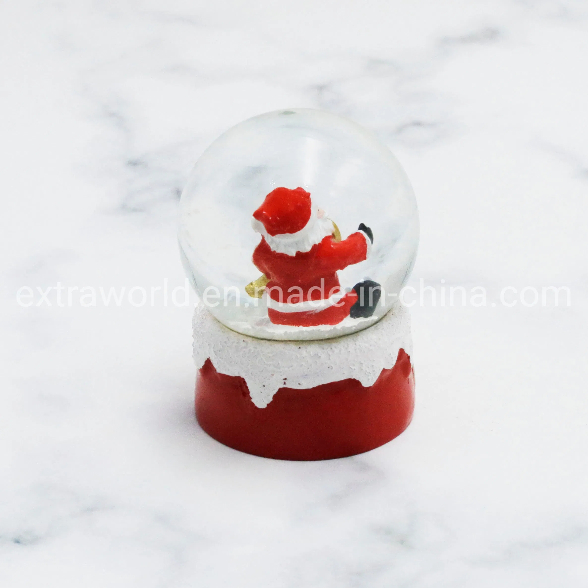 Hot Sale Christmas Resin Water Balls Santa's Snowball for Xmas Decoration