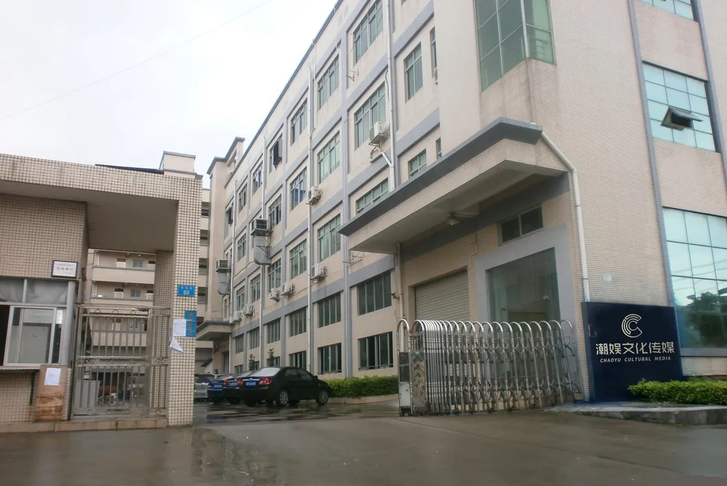 Kids Plastic Toy Luminous Whistle with Different Color