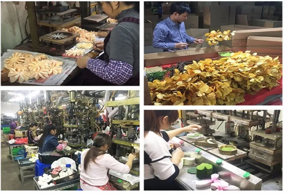 Newly Designed Artificial Foam Flower Valentine′s Day Gift Immortal Simulation Mini Rose Bouquet Simulation Flower