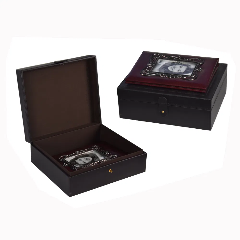 Supply Fashion High-End Wooden Rectangle Shape Black Leather Photo Album