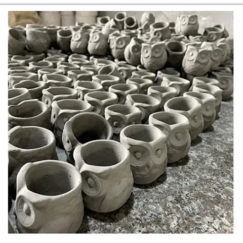 Wholesale High Quality PE Meaty Plants with White Appearance of The Flower Pots, Used for Interior Decoration