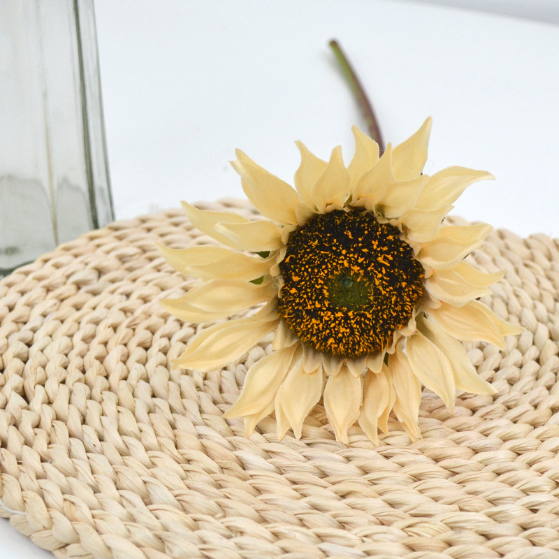 Wholesale Wedding Flower Bouquet Simulation Artificial Sunflower for Home Decoration